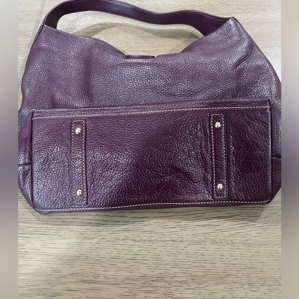 Dooney & Bourke Pebble Grain Logo Lock Shoulder Bag Bordeaux - Picture 10 of 16